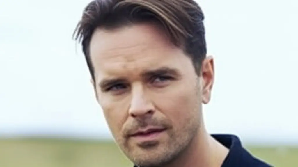 Graham Wardle as Ty Borden in his final scenes on Heartland, looking reflective