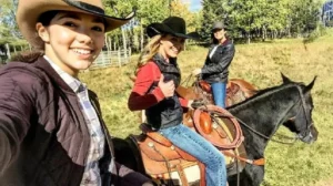 Meet Alisha, Connecting with Horses and Fans as CBC Heartland’s Beloved Georgie